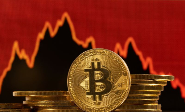 Bitcoin : Le calme plat persiste, tempête en vue ?